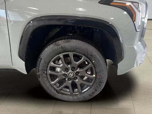 New 2025 Toyota Tundra Platinum AWD/4WD image 25