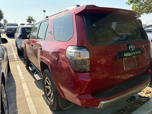 Used 2021 Toyota 4Runner TRD Off-Road AWD/4WD image 4