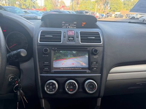 Used 2017 Subaru Forester 2.5i w/ Alloy Wheel Package AWD/4WD image 19