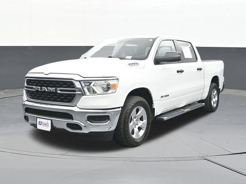 Used 2023 RAM 1500 Big Horn AWD/4WD image 3