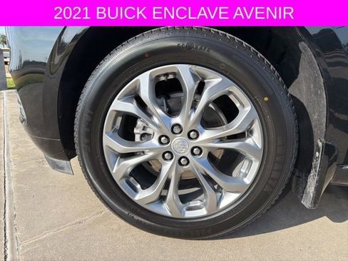 Used 2021 Buick Enclave Avenir w/ Avenir Technology Package image 9