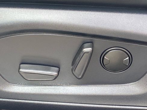 Certified 2025 Ford Explorer ST-Line image 11