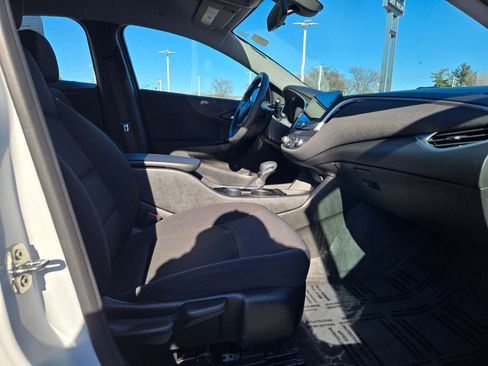 Used 2022 Chevrolet Malibu LS image 6