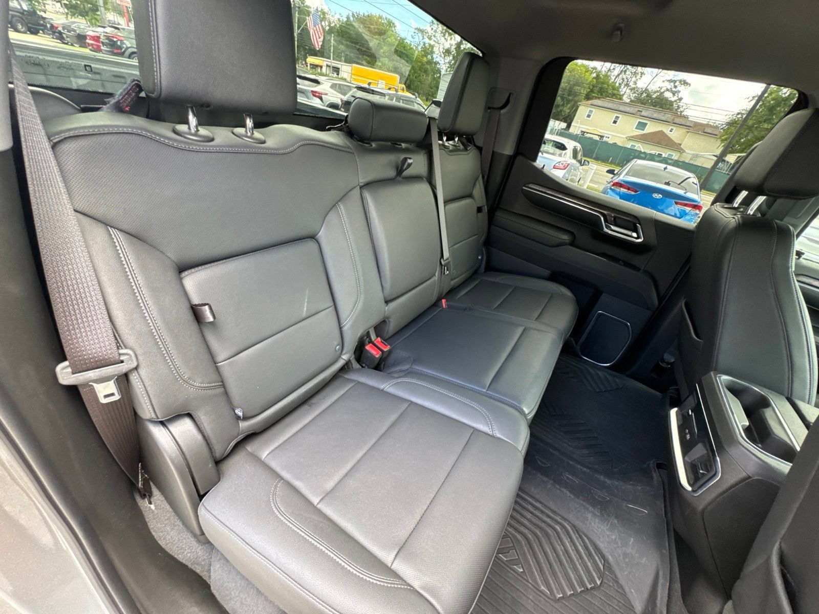 Used 2023 Chevrolet Silverado 1500 LTZ AWD/4WD image 20