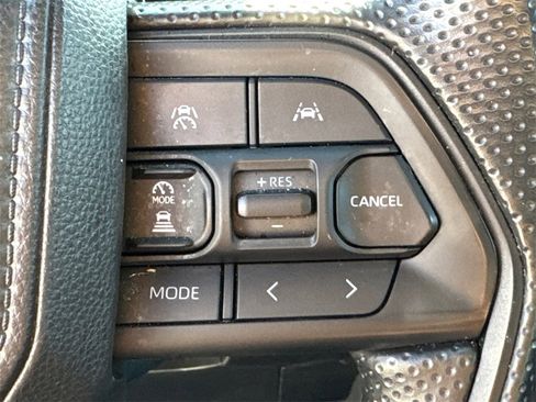 Used 2025 Toyota Tacoma SR5 image 25