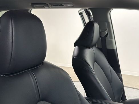 Certified 2024 Toyota Grand Highlander XLE image 20