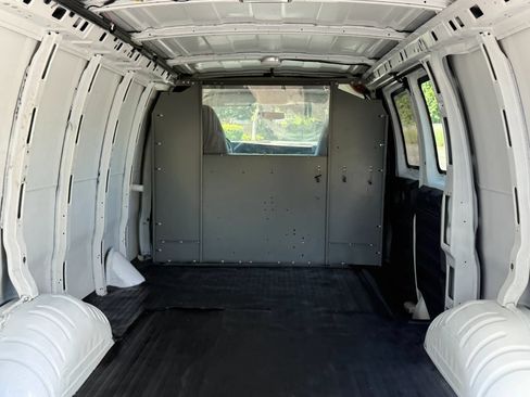 Used 2012 Chevrolet Express 2500 w/ Cold Climate Package RWD image 3