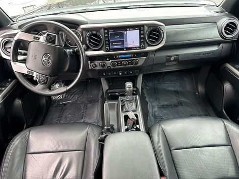 Certified 2022 Toyota Tacoma Limited AWD/4WD image 21