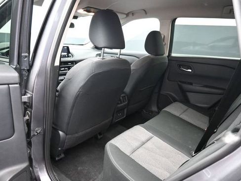 Used 2025 Nissan Rogue SV AWD/4WD image 14
