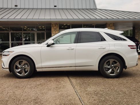 New 2026 Genesis GV70 2.5T AWD/4WD image 3