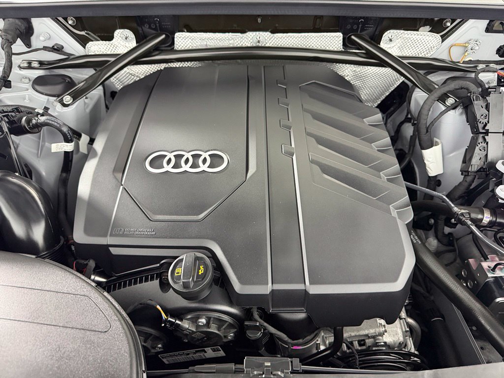 Used 2025 Audi Q5 2.0T Premium w/ Convenience Plus Package AWD/4WD image 31