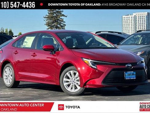 Used 2026 Toyota Corolla LE image 1