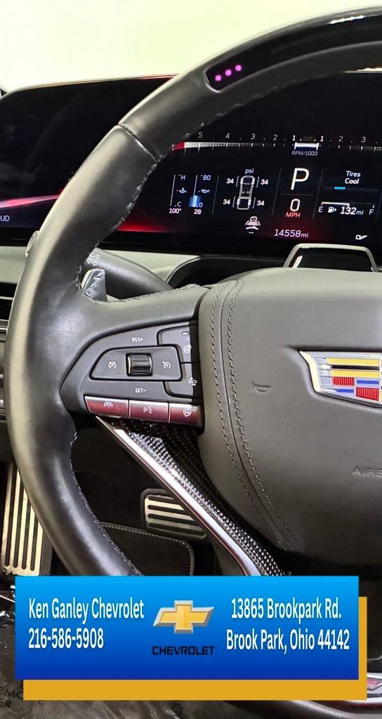 Used 2025 Cadillac CT5 V w/ Technology Package AWD/4WD image 13