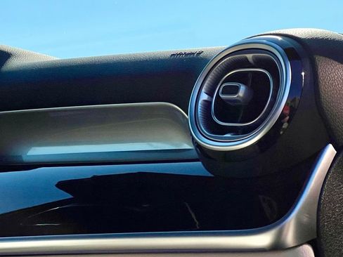 Certified 2026 Mercedes-Benz GLC 300 4MATIC image 28