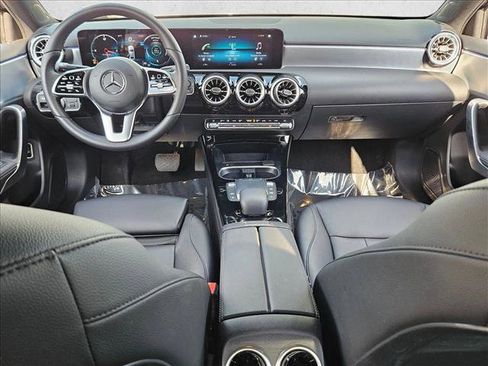 Used 2022 Mercedes-Benz A 220 image 16