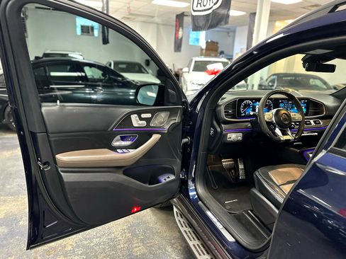 Used 2021 Mercedes-Benz GLS 63 AMG 4MATIC image 11