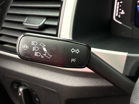 Used 2023 Volkswagen Atlas SEL R-Line AWD/4WD image 37
