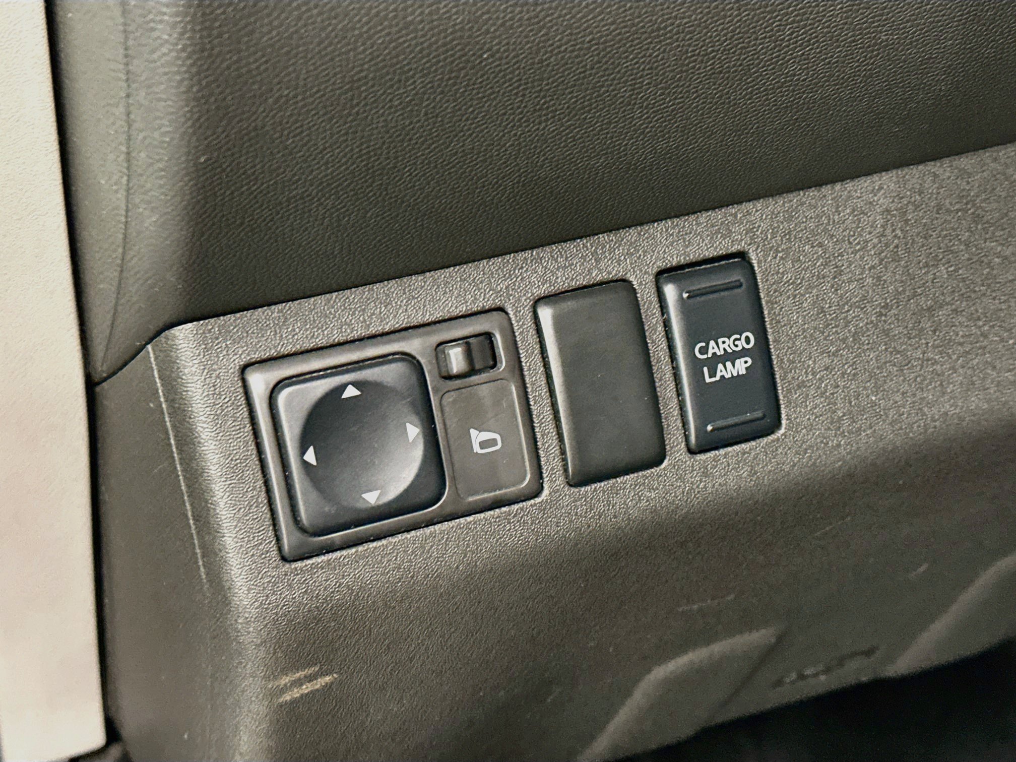 Used 2009 Nissan Frontier PRO-4X w/ Pro-4x Value Truck Pkg AWD/4WD image 17