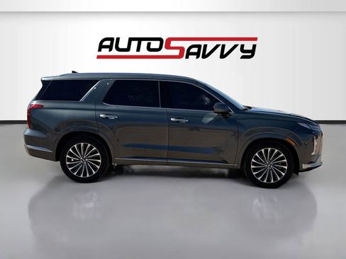 Used 2025 Hyundai Palisade Calligraphy image 8