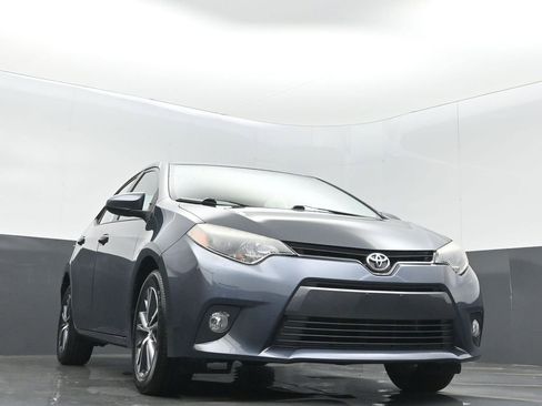 Used 2016 Toyota Corolla LE FWD image 5