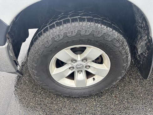 Used 2018 RAM 1500 ST w/ SXT Appearance Group AWD/4WD image 27