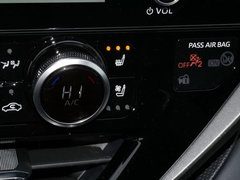 Certified 2026 Toyota Highlander Limited image 33