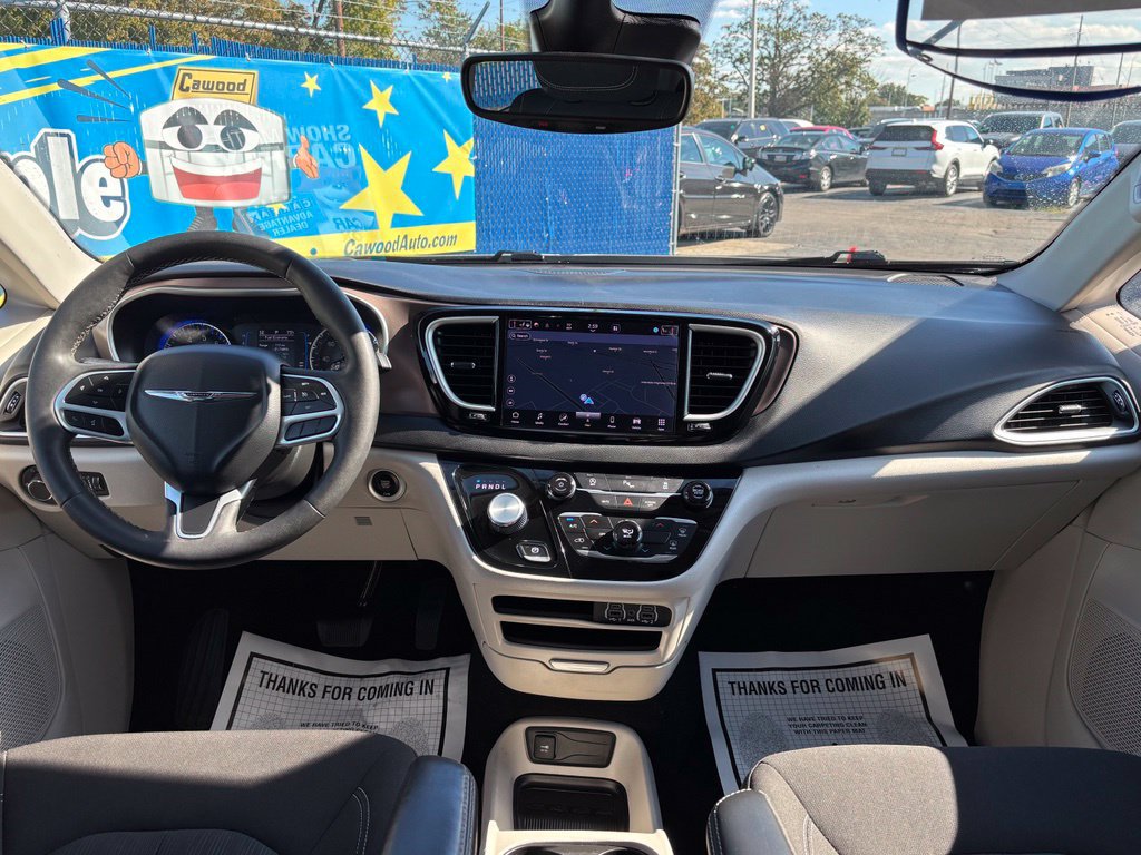 Used 2024 Chrysler Voyager LX FWD image 19