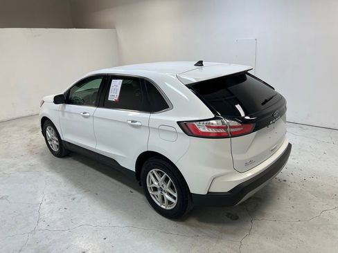 Used 2022 Ford Edge SEL image 4