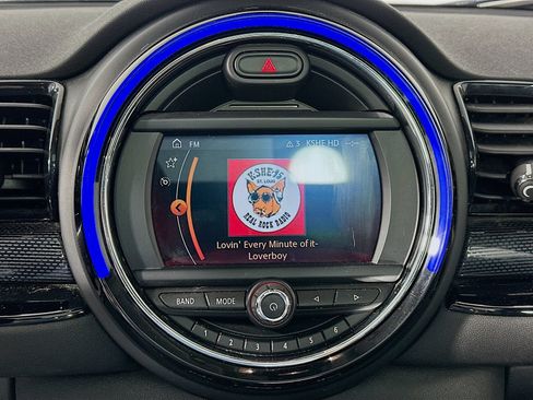 Used 2019 MINI Cooper Clubman FWD image 14