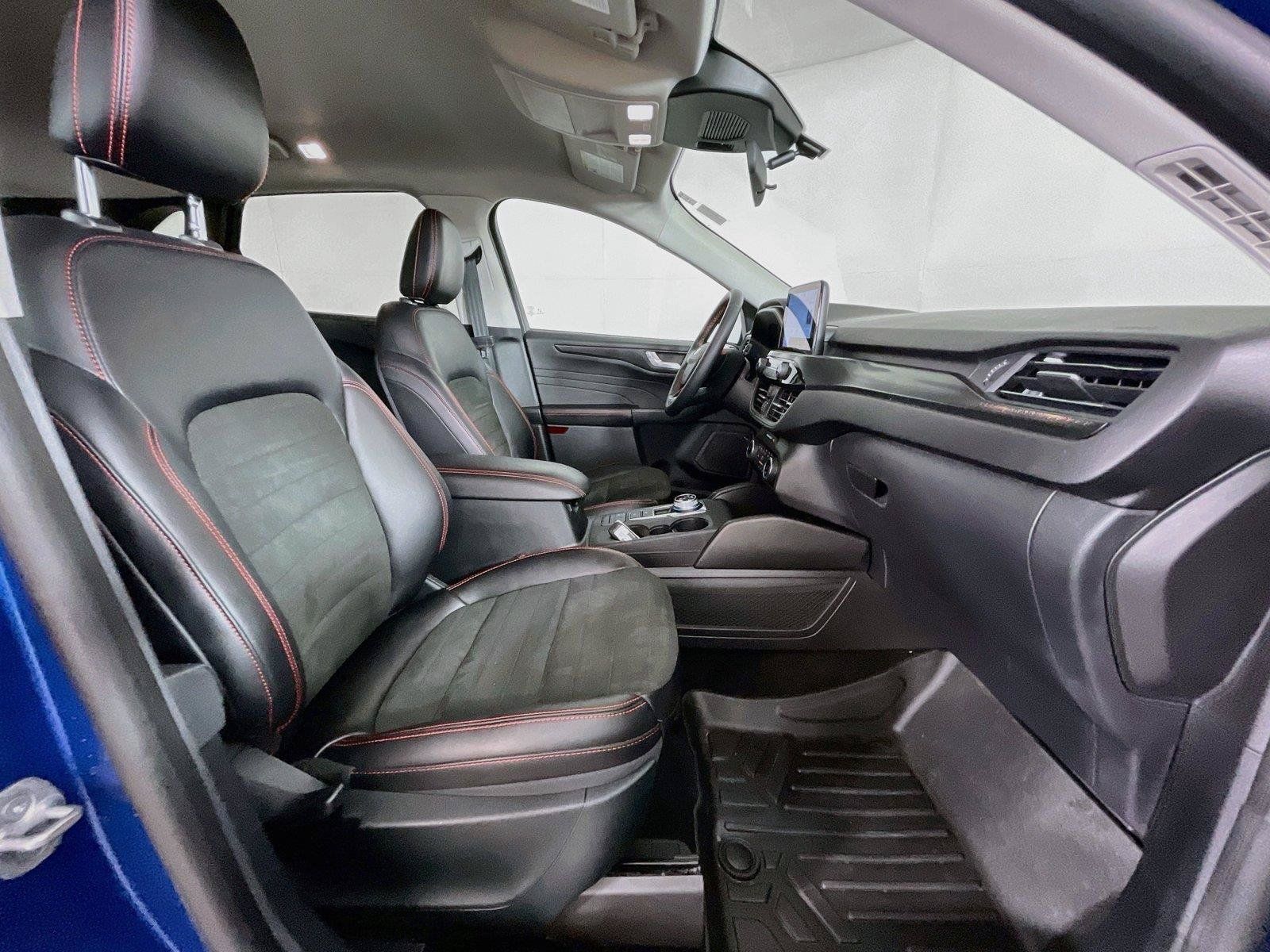 Used 2022 Ford Escape SEL w/ SEL Stealth AWD Package image 30
