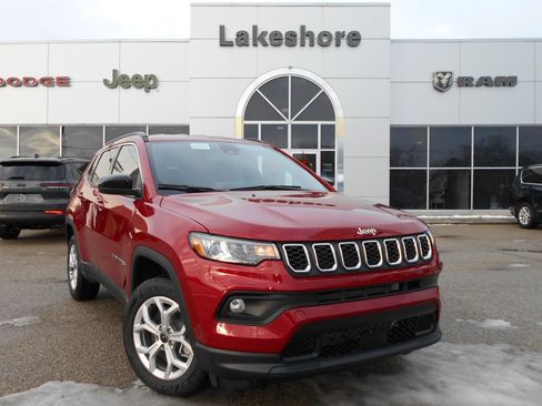 New 2026 Jeep Compass Latitude image 2