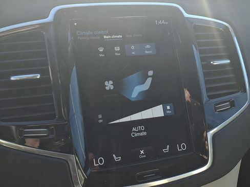 Used 2022 Volvo XC90 T6 Inscription image 10