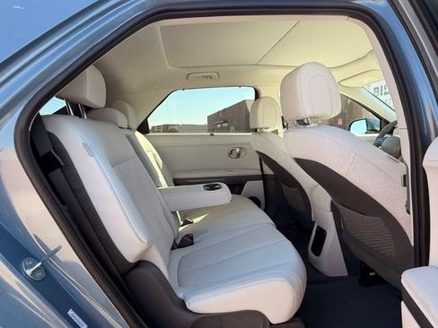 Used 2024 Hyundai Ioniq 5 Limited AWD/4WD image 18