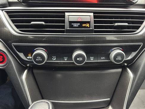 Used 2022 Honda Accord Sport image 24