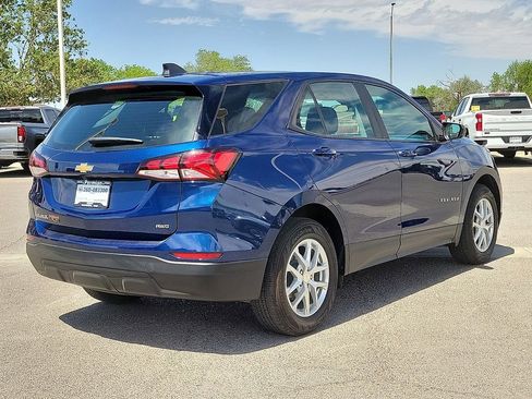 Used 2022 Chevrolet Equinox LS AWD/4WD image 11