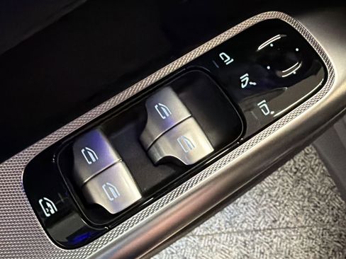 Used 2026 Mercedes-Benz GLC 300 image 20