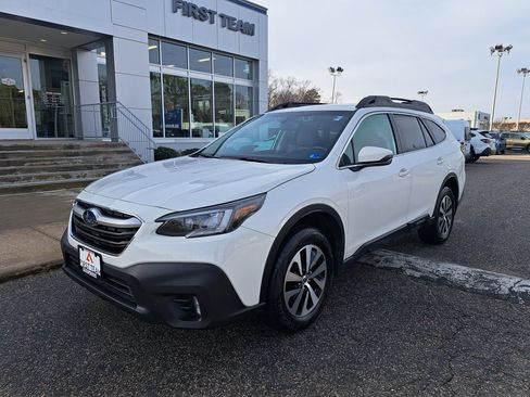 Certified 2021 Subaru Outback Premium image 2
