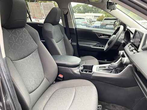 Certified 2023 Toyota RAV4 XLE w/ Convenience Package FWD image 21