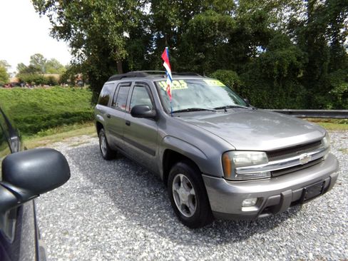Used 2005 Chevrolet TrailBlazer EXT LS image 3