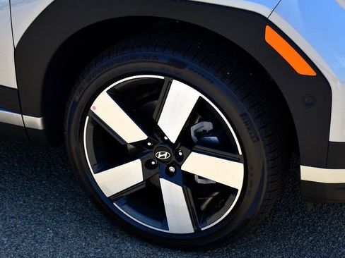 New 2025 Hyundai Santa Fe Limited FWD image 6