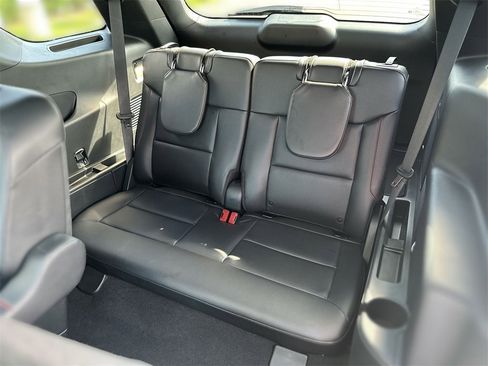 Used 2023 Ford Explorer ST-Line image 26