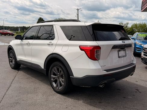 Used 2021 Ford Explorer XLT w/ Equipment Group 202A AWD/4WD image 2
