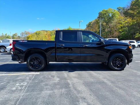 Used 2025 Chevrolet Silverado 1500 Custom w/ LPO, Dark Essentials Package image 3