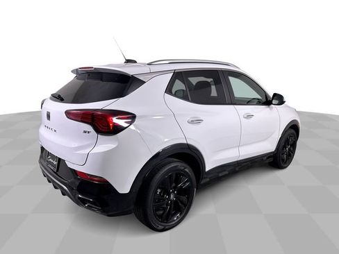 Used 2024 Buick Encore GX Sport Touring image 8