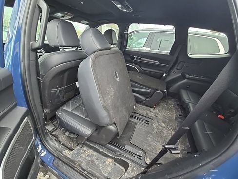 Used 2023 Kia Telluride EX X-Line image 4