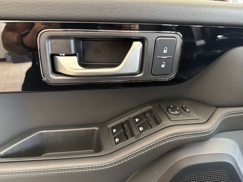New 2025 INEOS Grenadier AWD/4WD image 15