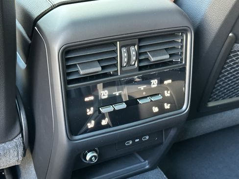 New 2026 Porsche Cayenne image 14