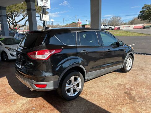 Used 2015 Ford Escape SE FWD image 6