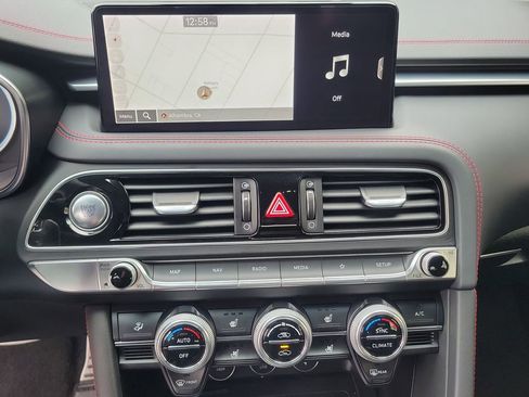 Used 2023 Genesis G70 2.0T w/ Sport Prestige Package image 28