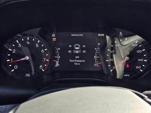 New 2026 Jeep Compass Latitude image 11